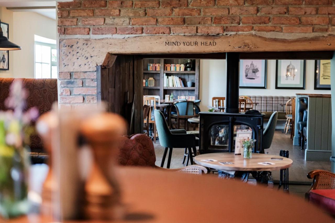 The Bower Inn Bridgwater Eksteriør billede The interior of the restaurant